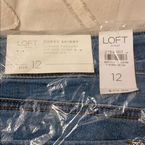 Curvy Double Frayed Skinny Ankle Jeans-Size 12